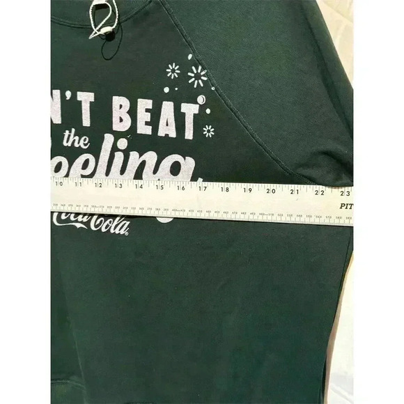 NWOT Wildfox M Green Coca-Cola Graphic Crew Neck Sweatshirt Pullover Comfort - Picture 5 of 9